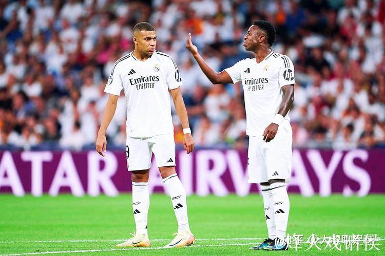 皇马跟队:姆巴佩、巴尔韦德、吕迪格、卡马文加等人缺席训练 皇马跟队:姆巴佩、巴尔韦德、吕迪格、卡马文加等人缺席训练