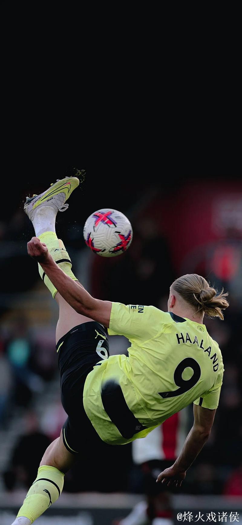 那一刻哈兰德被瓜迪奥拉灵魂附体,远程遥控哈兰德头球破门 那一刻哈兰德被瓜迪奥拉灵魂附体,远程遥控哈兰德头球破门