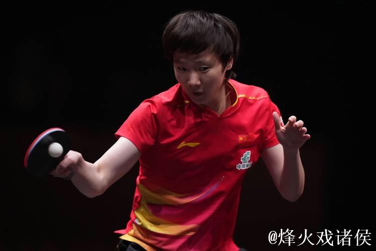 WTT总决赛女单巅峰对决 王曼昱力克蒯曼摘冠 WTT总决赛女单巅峰对决 王曼昱力克蒯曼摘冠